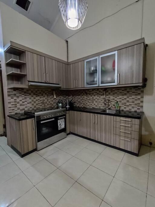Niki Mawon Homestay Kejayan Екстериор снимка